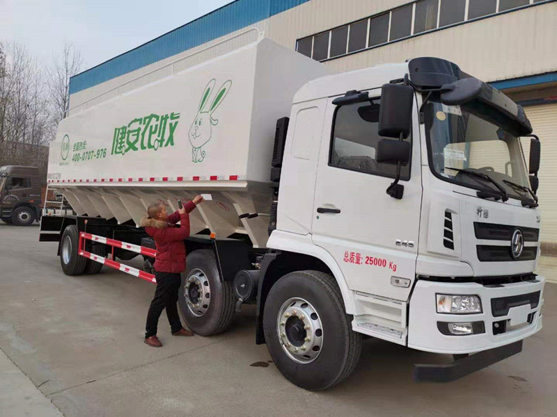 15吨(34m³)陕汽轩德饲料车