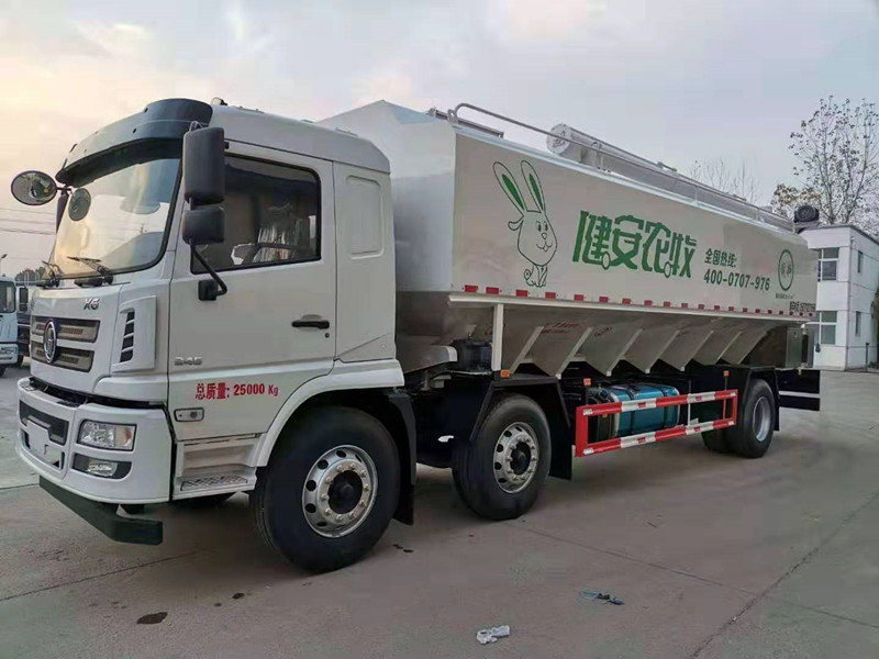 15吨(34m³)陕汽轩德饲料车