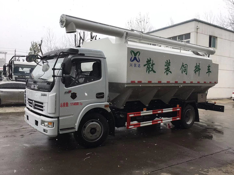 6吨(12m³)饲料运输车