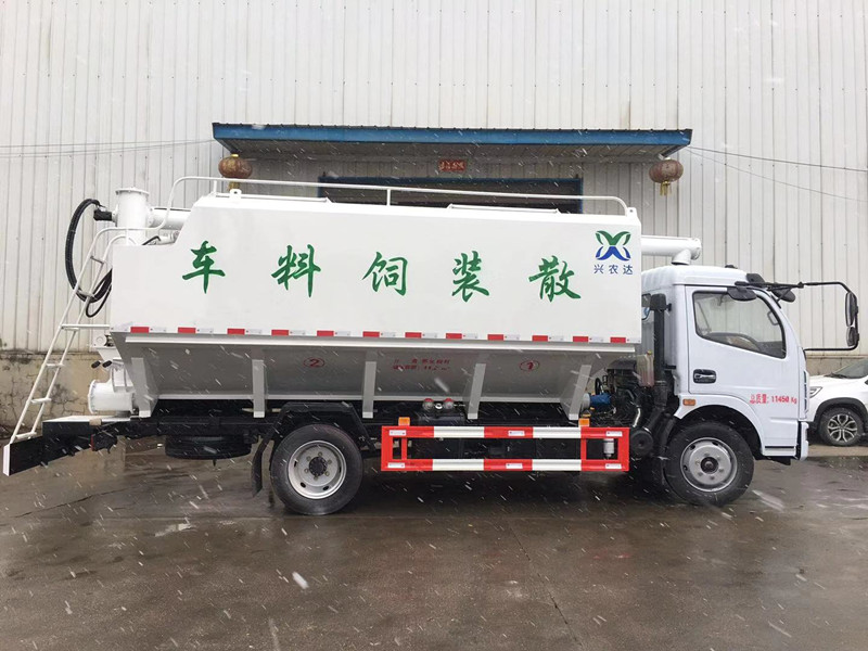 6吨(12m³)饲料运输车
